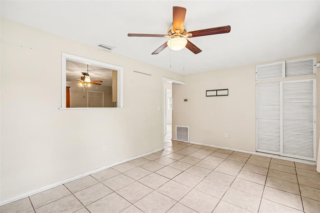 For Sale: $265,000 (4 beds, 2 baths, 1312 Square Feet)