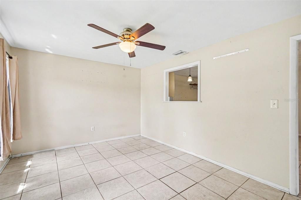 For Sale: $265,000 (4 beds, 2 baths, 1312 Square Feet)