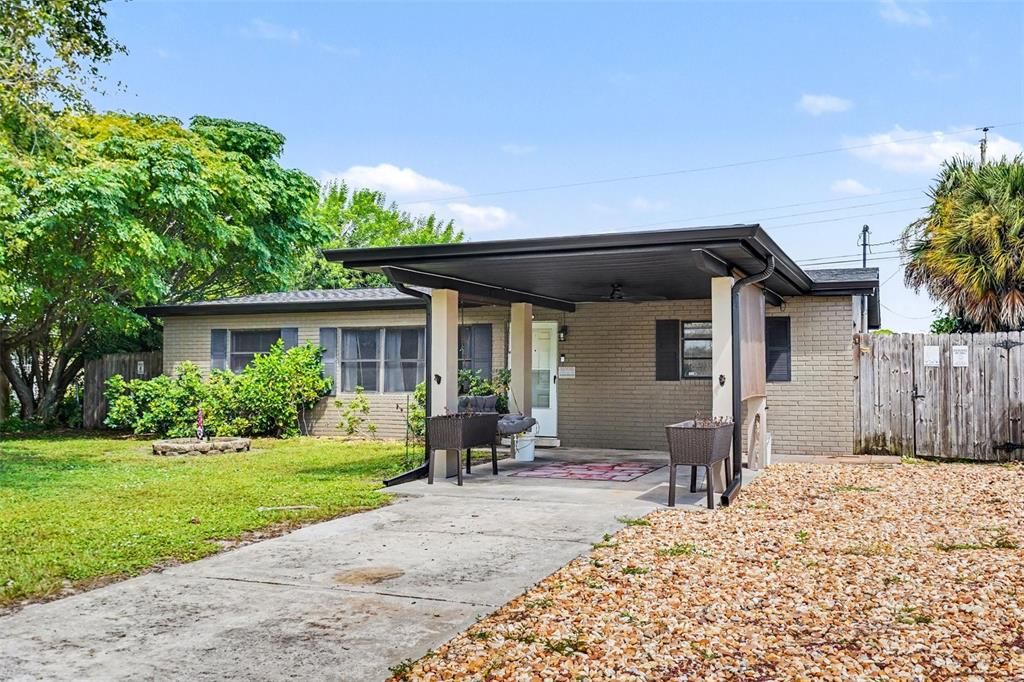 For Sale: $265,000 (4 beds, 2 baths, 1312 Square Feet)