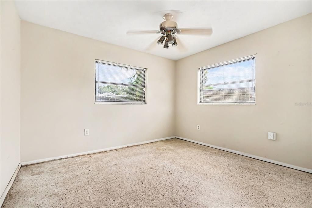 For Sale: $265,000 (4 beds, 2 baths, 1312 Square Feet)