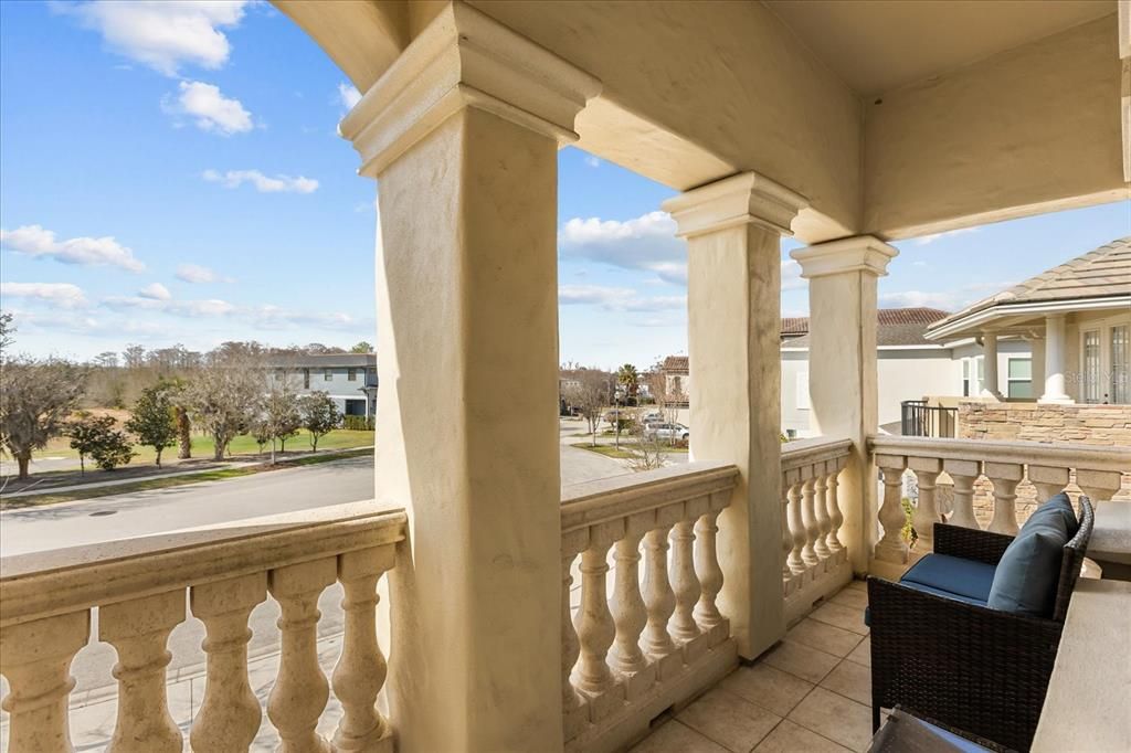 En Venta: $995,000 (5 camas, 5 baños, 3403 Pies cuadrados)