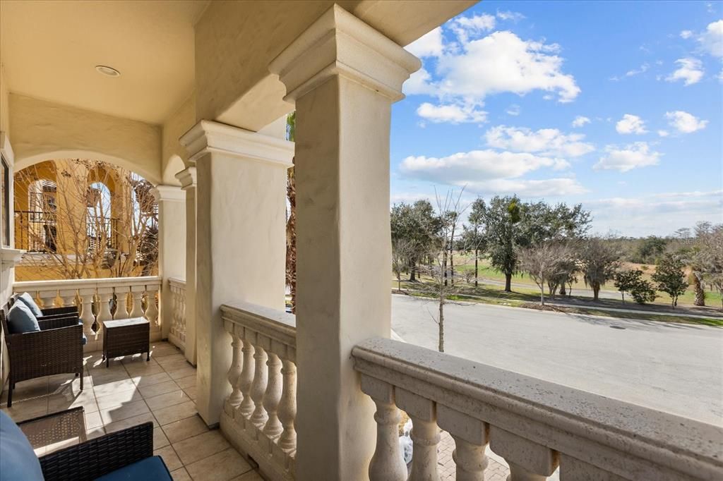 En Venta: $995,000 (5 camas, 5 baños, 3403 Pies cuadrados)