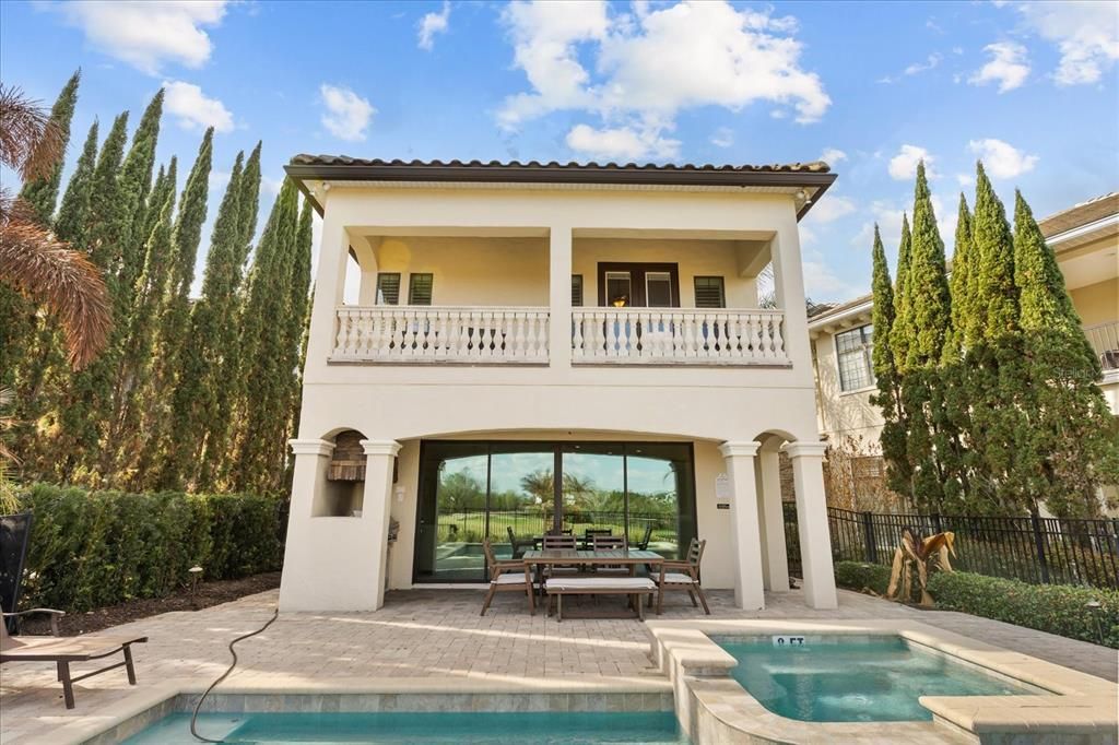 En Venta: $995,000 (5 camas, 5 baños, 3403 Pies cuadrados)