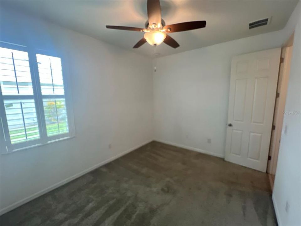 For Rent: $2,995 (4 beds, 2 baths, 1989 Square Feet)