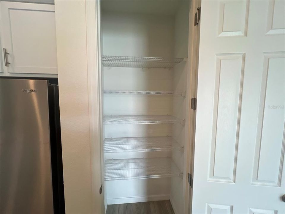 For Rent: $2,995 (4 beds, 2 baths, 1989 Square Feet)