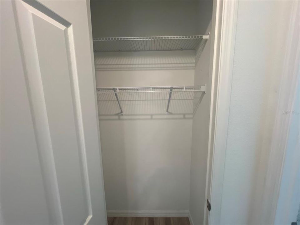 For Rent: $2,995 (4 beds, 2 baths, 1989 Square Feet)