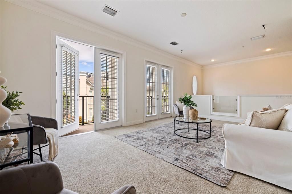 For Sale: $899,000 (3 beds, 3 baths, 3950 Square Feet)