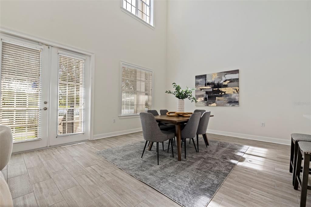 For Sale: $899,000 (3 beds, 3 baths, 3950 Square Feet)