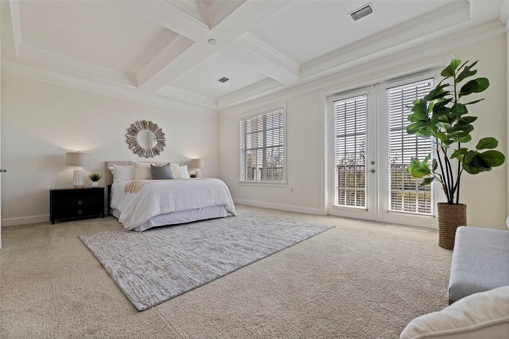 For Sale: $899,000 (3 beds, 3 baths, 3950 Square Feet)