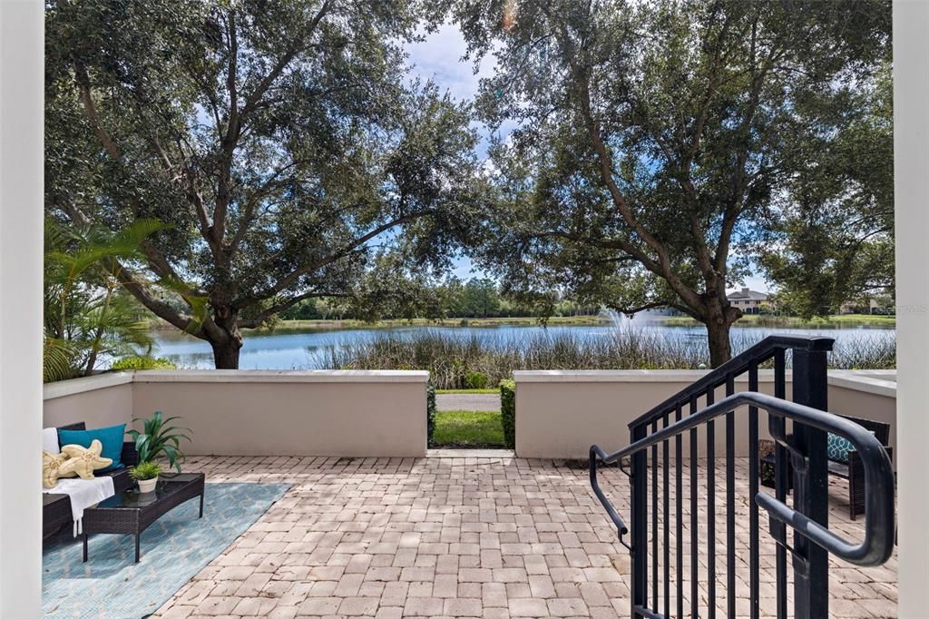For Sale: $899,000 (3 beds, 3 baths, 3950 Square Feet)