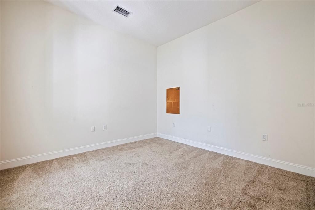 For Sale: $899,000 (3 beds, 3 baths, 3950 Square Feet)