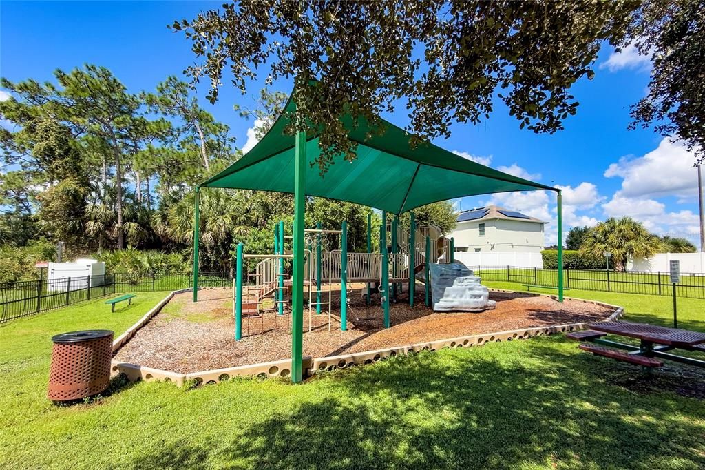 For Sale: $439,999 (4 beds, 3 baths, 2520 Square Feet)