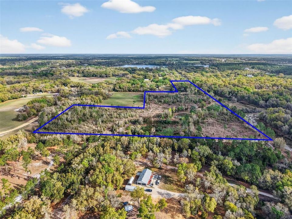 На продажу: $1,200,000 (30.20 acres)