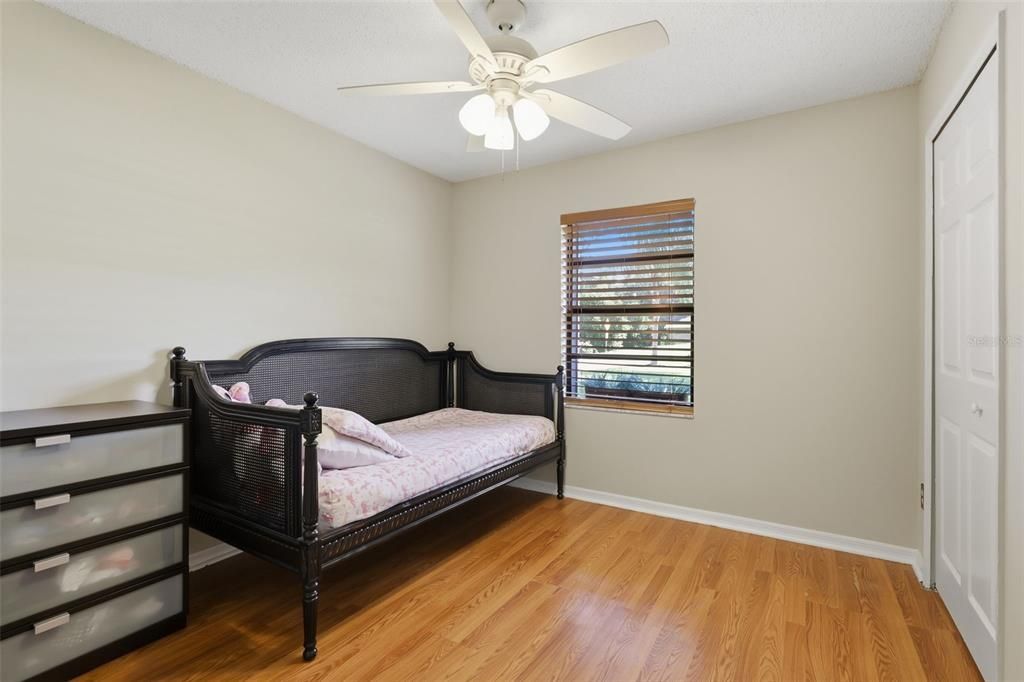 For Sale: $565,000 (5 beds, 3 baths, 2780 Square Feet)