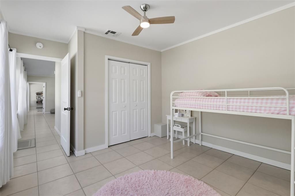 For Sale: $565,000 (5 beds, 3 baths, 2780 Square Feet)