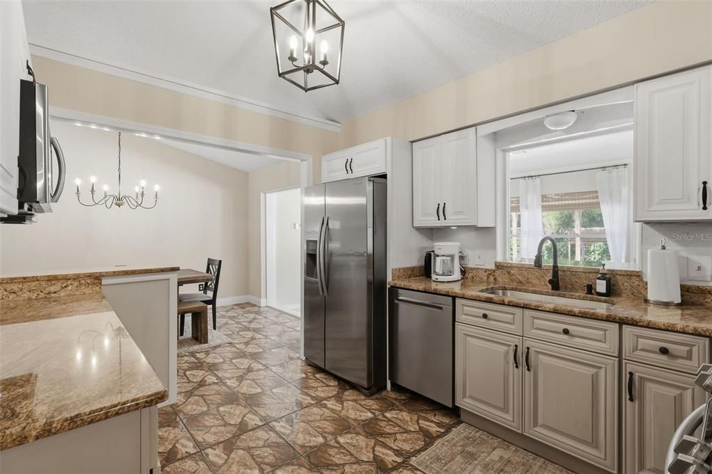For Sale: $565,000 (5 beds, 3 baths, 2780 Square Feet)