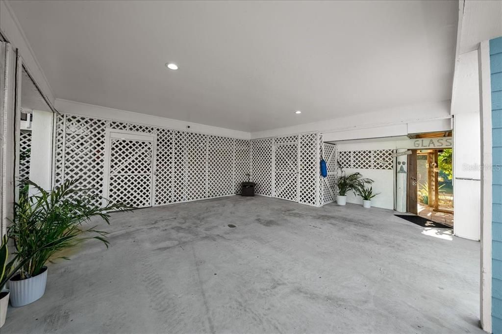 For Sale: $474,900 (2 beds, 2 baths, 1310 Square Feet)