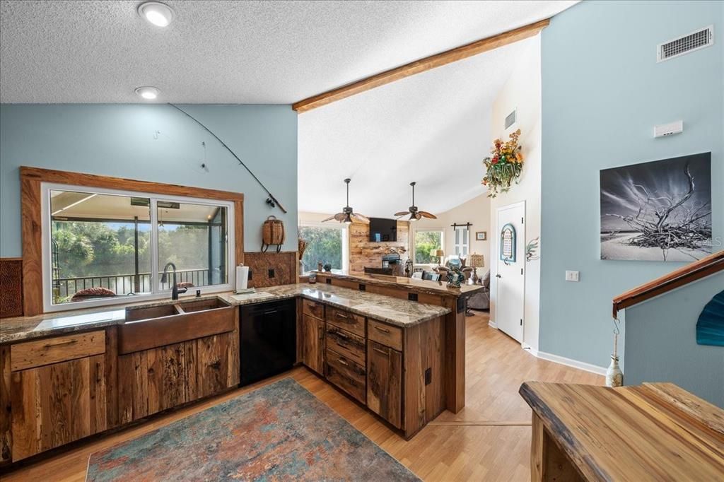 For Sale: $474,900 (2 beds, 2 baths, 1310 Square Feet)