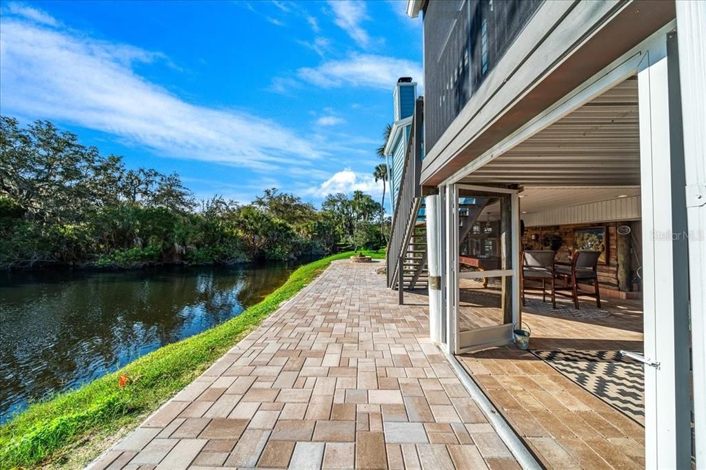 For Sale: $474,900 (2 beds, 2 baths, 1310 Square Feet)