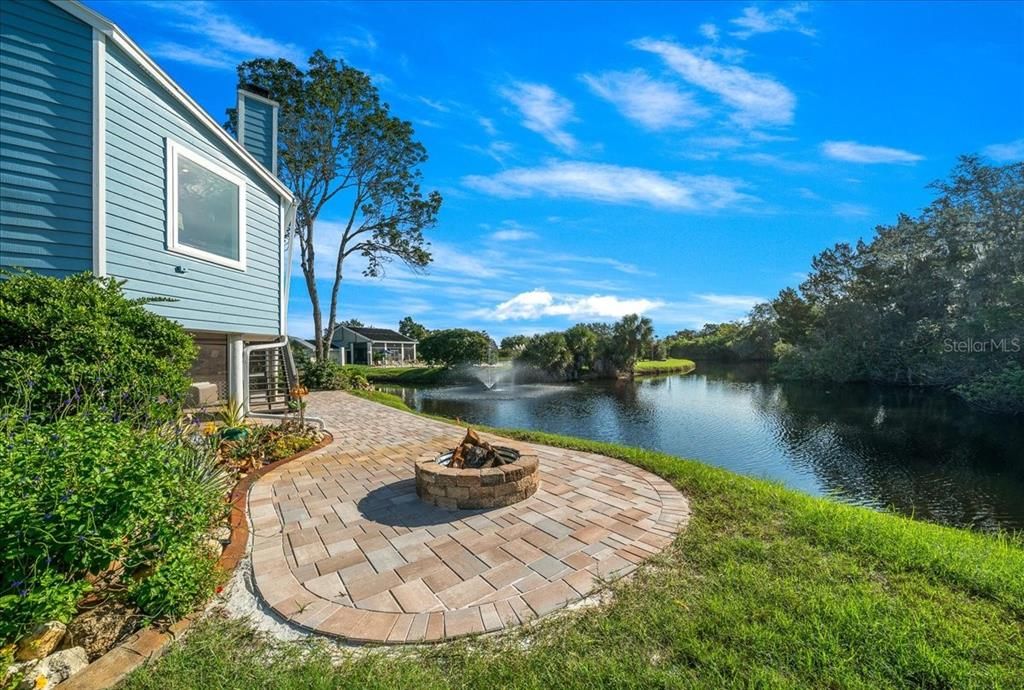For Sale: $474,900 (2 beds, 2 baths, 1310 Square Feet)