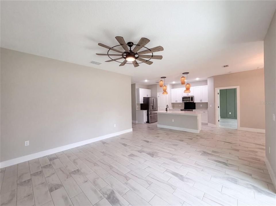 For Sale: $336,000 (3 beds, 2 baths, 1543 Square Feet)