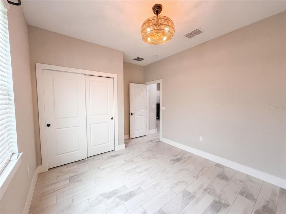 For Sale: $336,000 (3 beds, 2 baths, 1543 Square Feet)