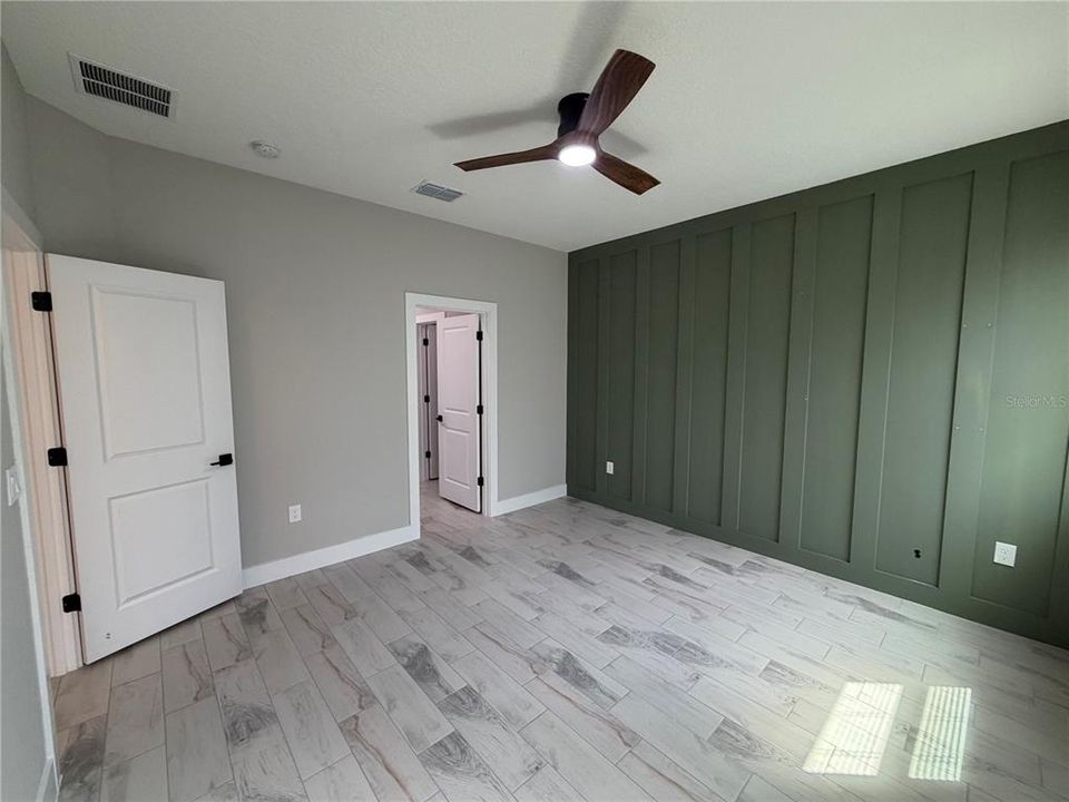 For Sale: $336,000 (3 beds, 2 baths, 1543 Square Feet)