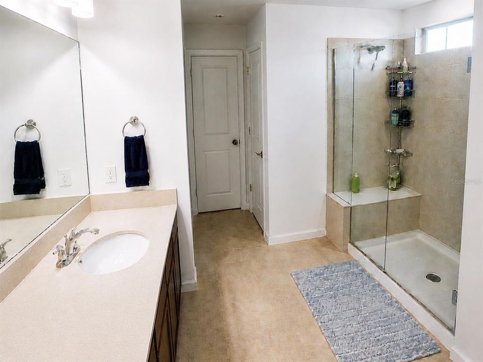 В аренду: $3,500 (5 спален, 3 ванн, 2663 Квадратных фут)