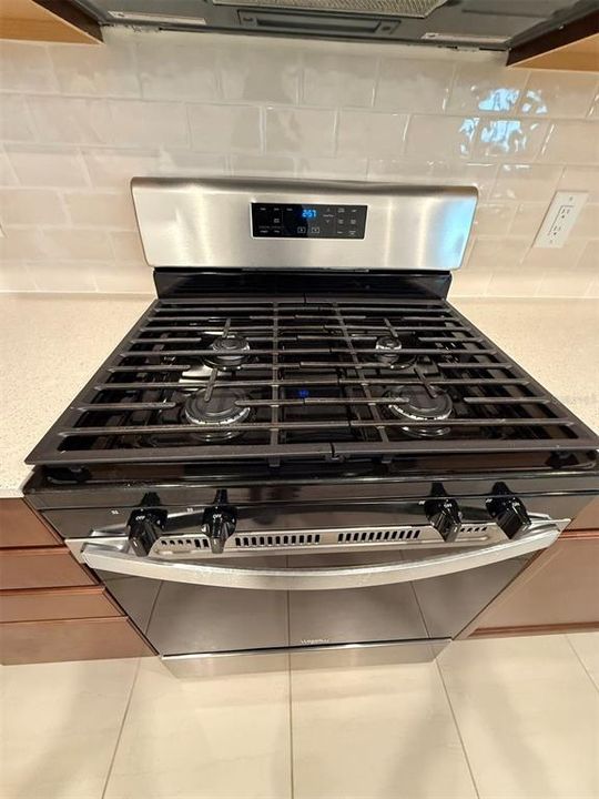 В аренду: $3,500 (5 спален, 3 ванн, 2663 Квадратных фут)