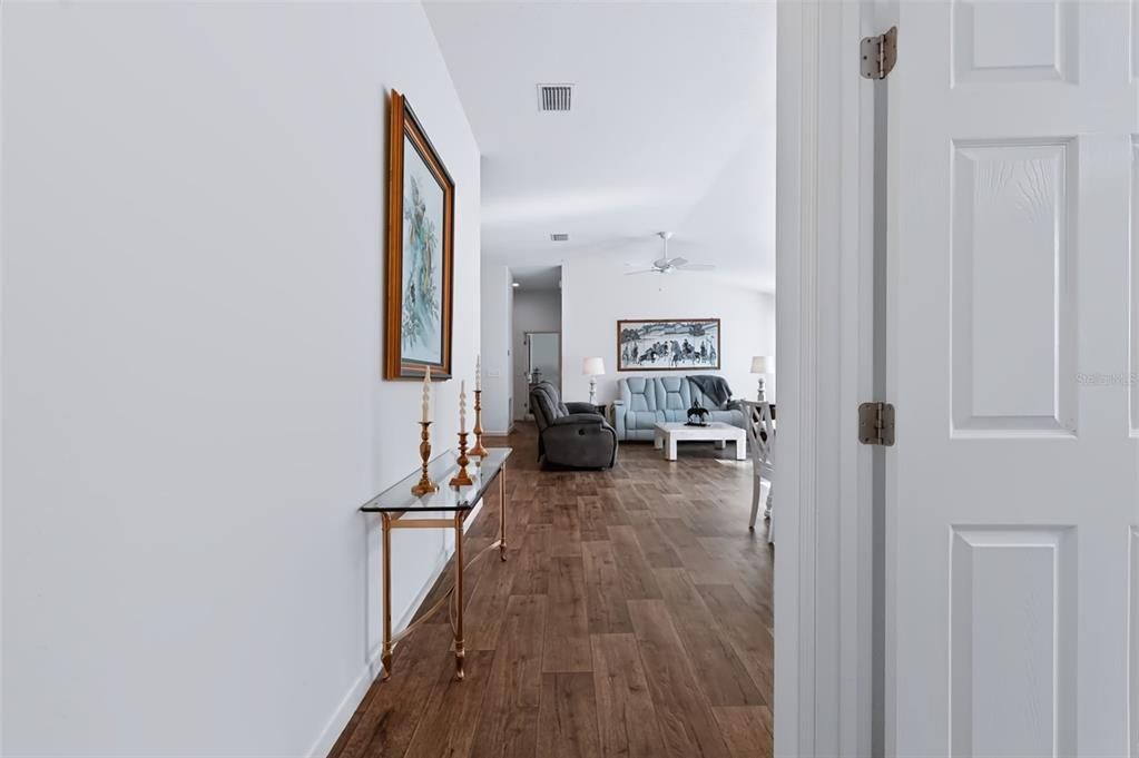 For Sale: $359,500 (3 beds, 2 baths, 1426 Square Feet)