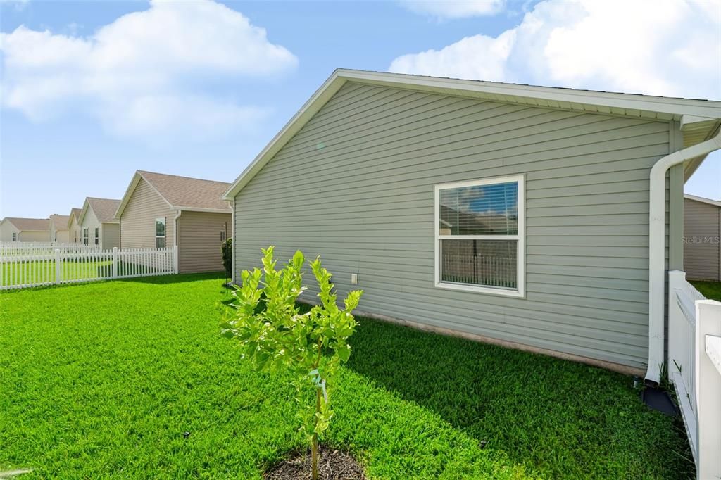 For Sale: $359,500 (3 beds, 2 baths, 1426 Square Feet)
