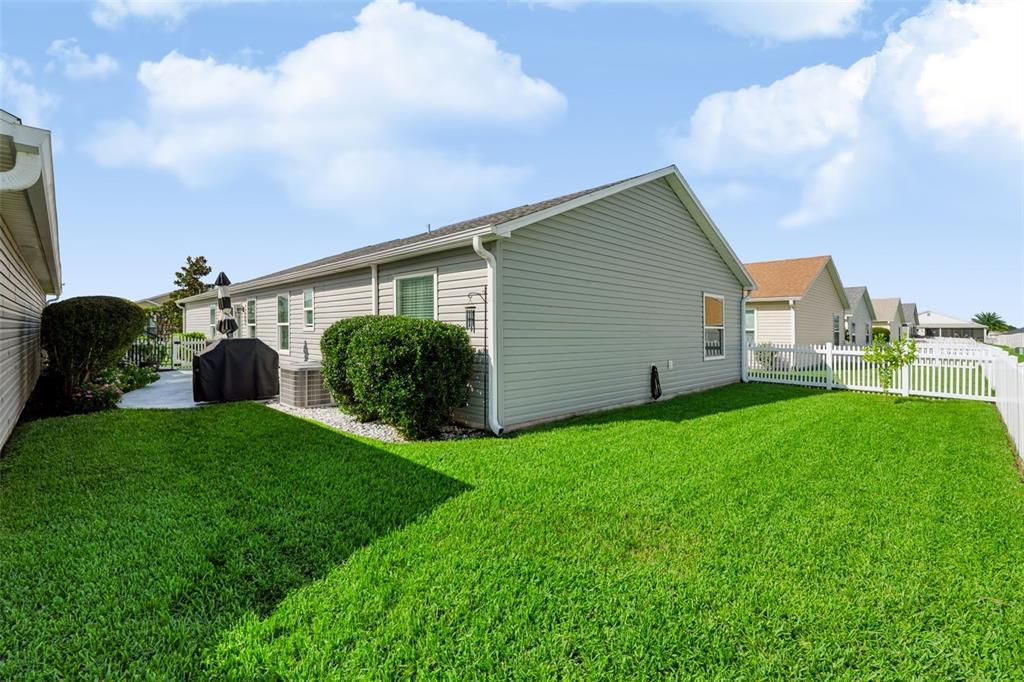 For Sale: $359,500 (3 beds, 2 baths, 1426 Square Feet)