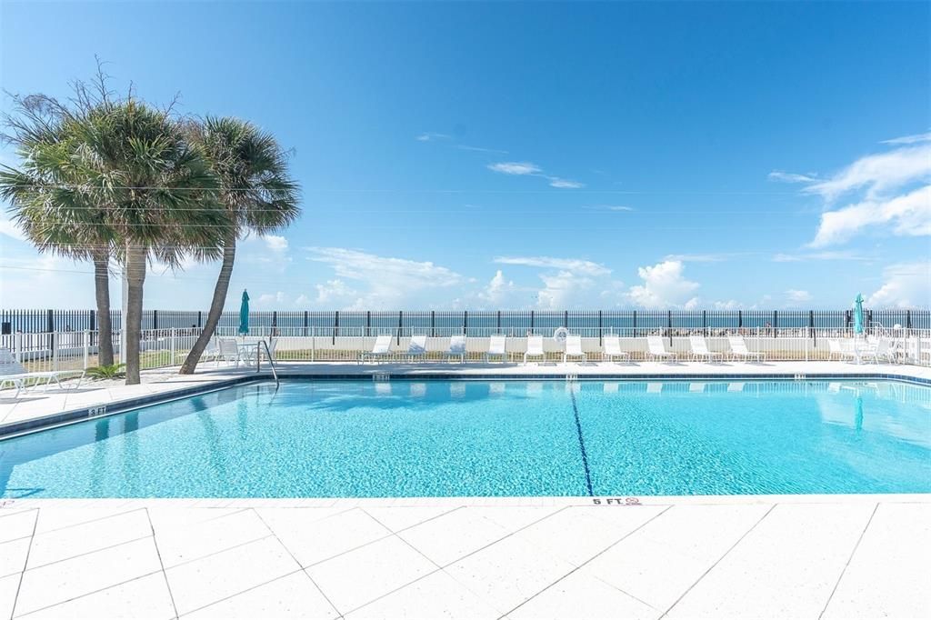 For Sale: $469,000 (1 beds, 1 baths, 790 Square Feet)