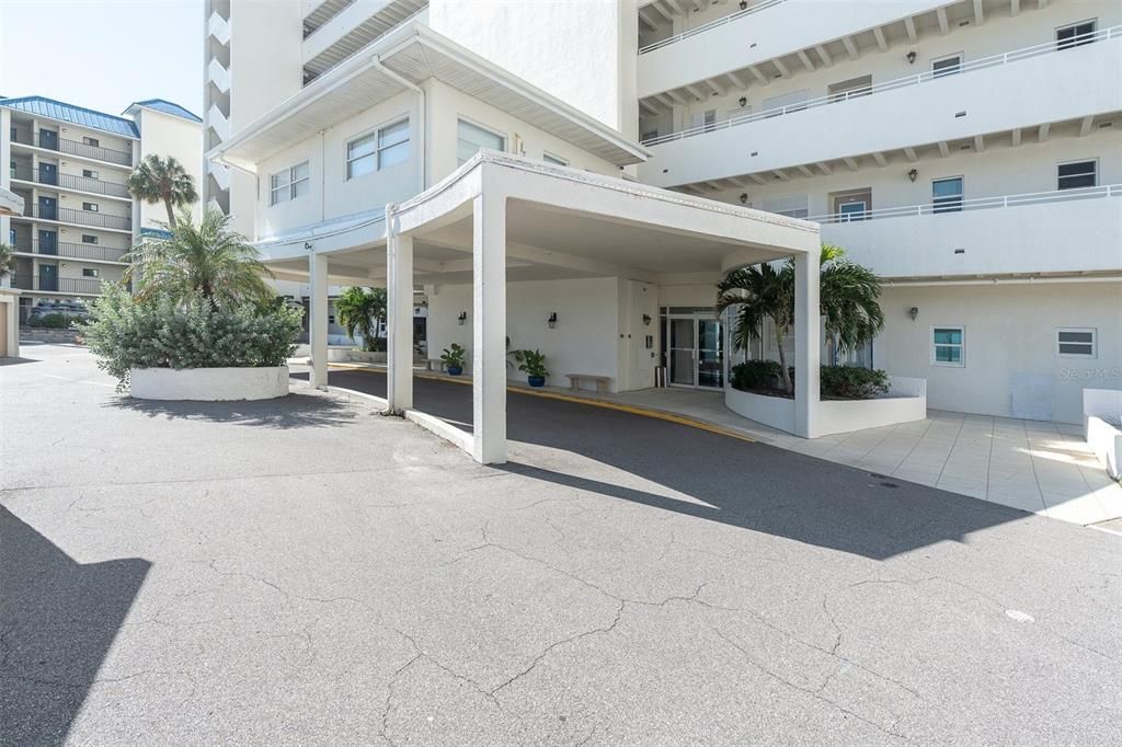 For Sale: $469,000 (1 beds, 1 baths, 790 Square Feet)