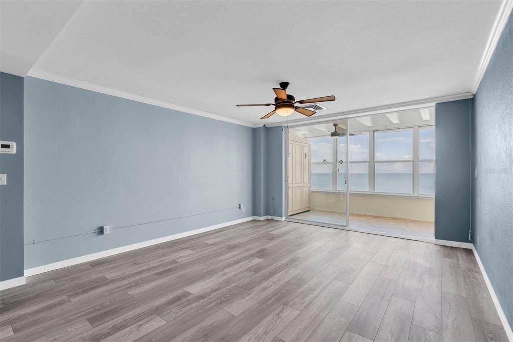 For Sale: $469,000 (1 beds, 1 baths, 790 Square Feet)