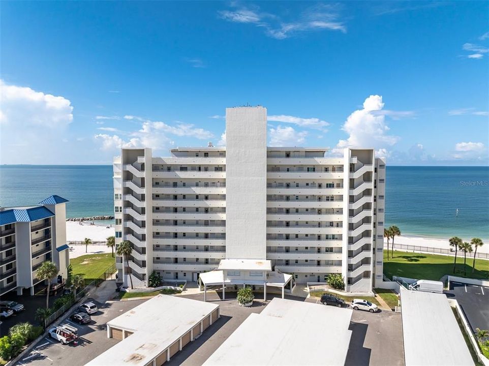 For Sale: $469,000 (1 beds, 1 baths, 790 Square Feet)