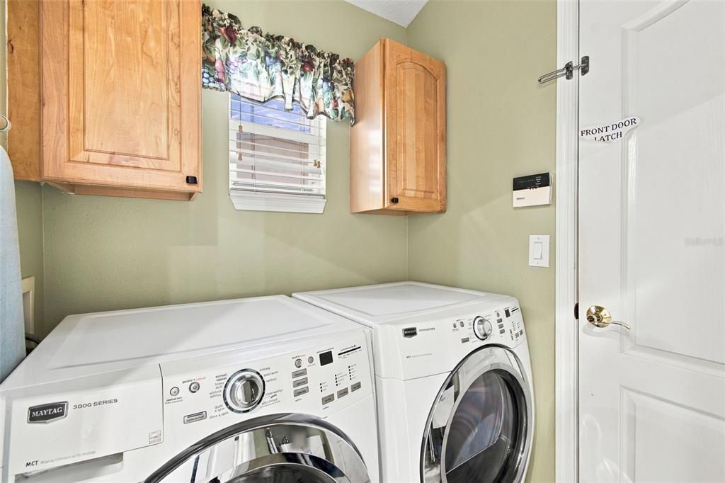 En Venta: $464,900 (4 camas, 3 baños, 1904 Pies cuadrados)