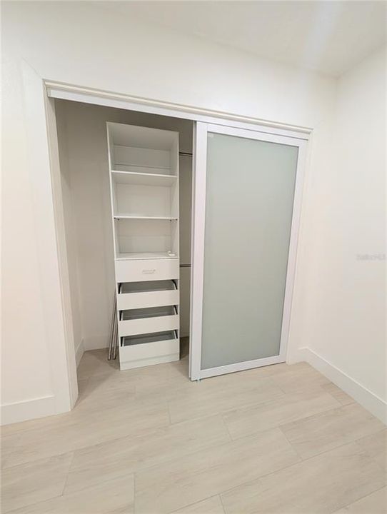 En Venta: $249,900 (2 camas, 2 baños, 928 Pies cuadrados)