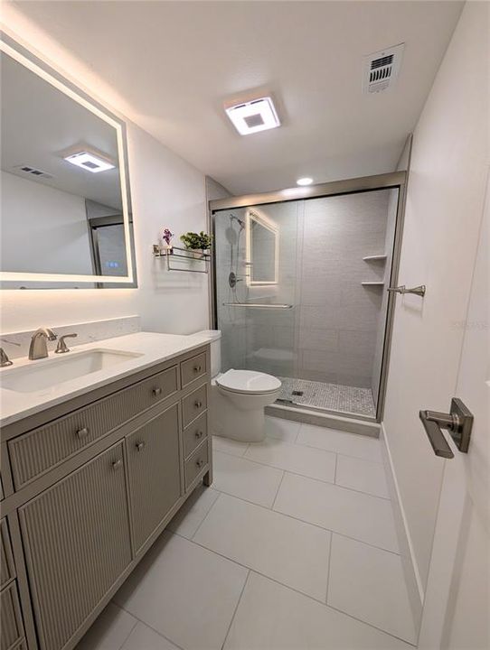En Venta: $249,900 (2 camas, 2 baños, 928 Pies cuadrados)