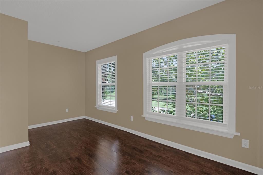 For Sale: $200,000 (2 beds, 2 baths, 1222 Square Feet)