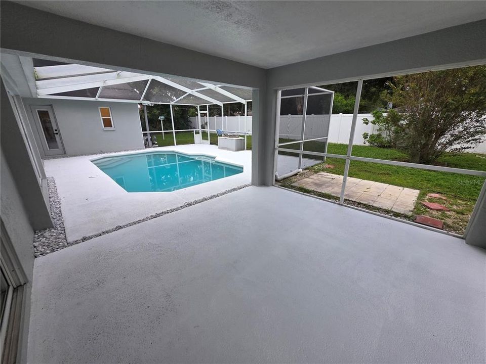 En Venta: $525,000 (4 camas, 2 baños, 1996 Pies cuadrados)