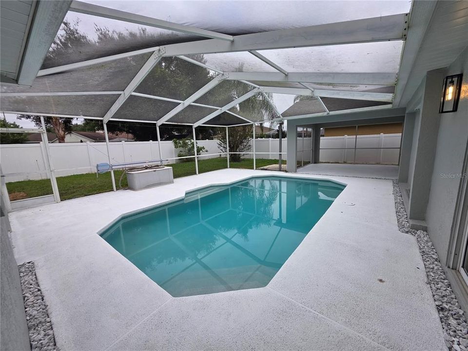 En Venta: $525,000 (4 camas, 2 baños, 1996 Pies cuadrados)