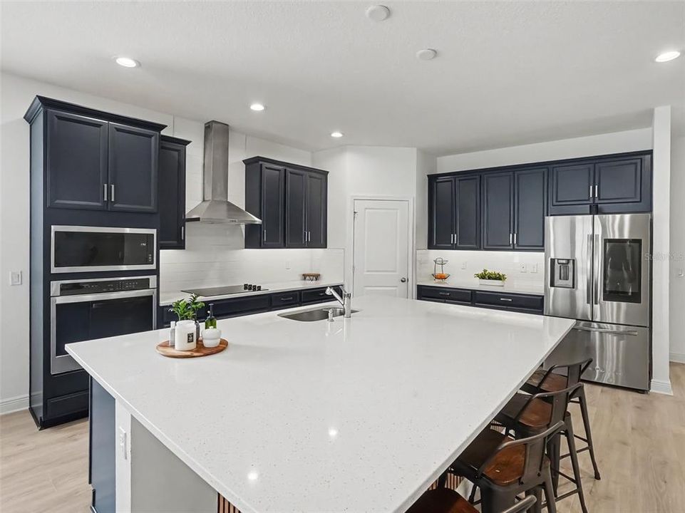 En Venta: $625,000 (5 camas, 3 baños, 3217 Pies cuadrados)