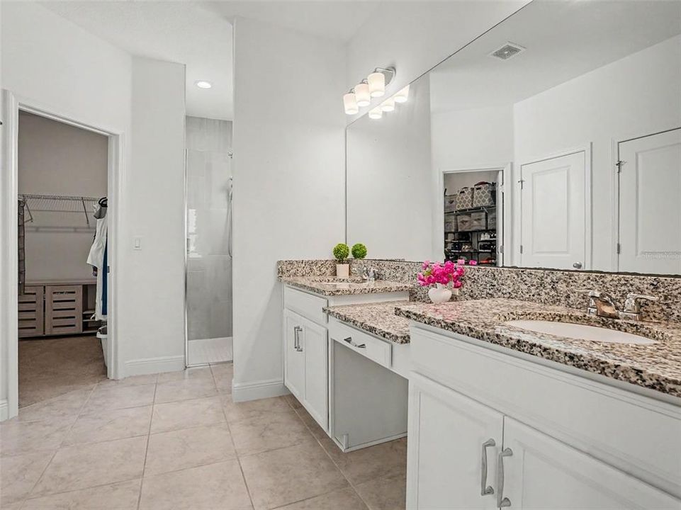 En Venta: $625,000 (5 camas, 3 baños, 3217 Pies cuadrados)