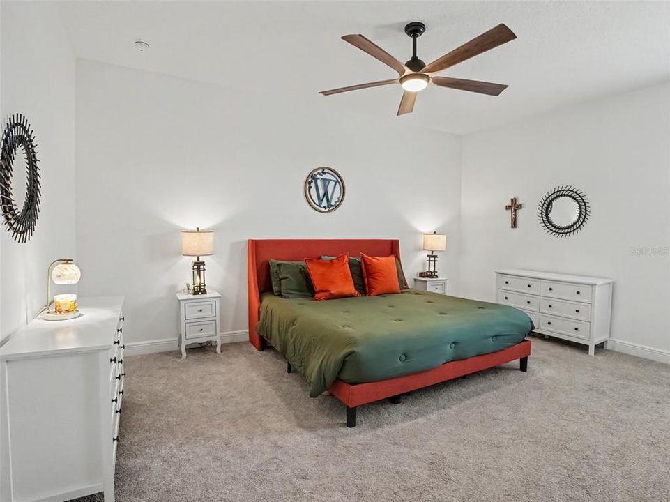 En Venta: $625,000 (5 camas, 3 baños, 3217 Pies cuadrados)