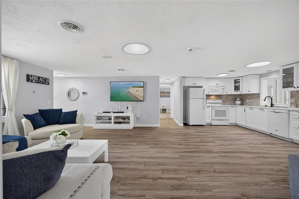 En Venta: $410,000 (2 camas, 2 baños, 1416 Pies cuadrados)