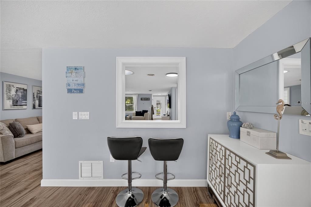 En Venta: $410,000 (2 camas, 2 baños, 1416 Pies cuadrados)