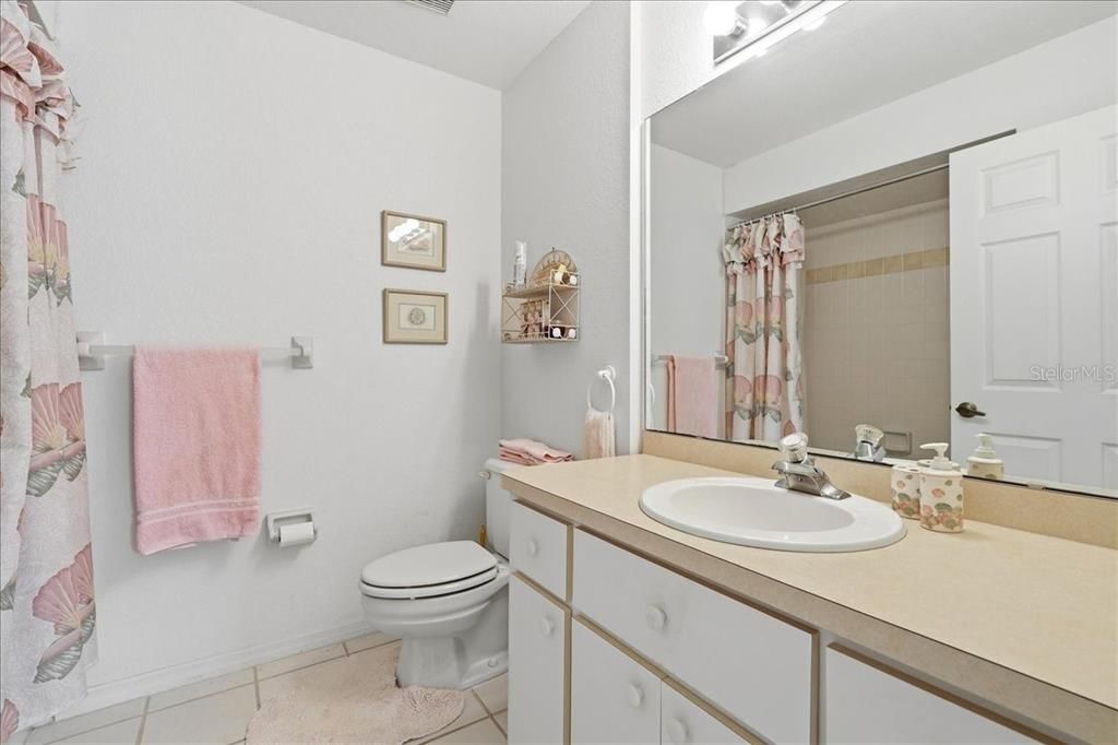 En Venta: $157,900 (3 camas, 2 baños, 1265 Pies cuadrados)