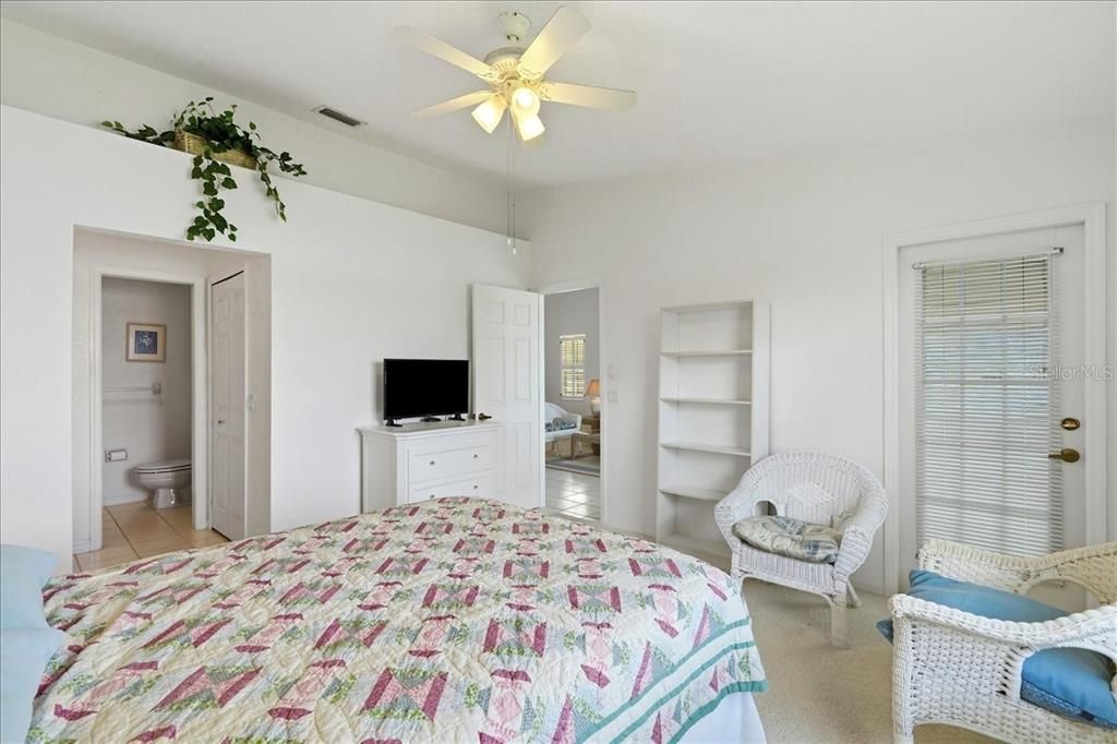 En Venta: $157,900 (3 camas, 2 baños, 1265 Pies cuadrados)
