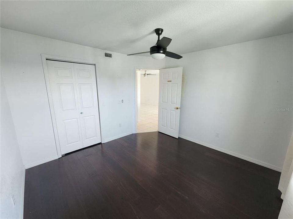 В аренду: $1,350 (2 спален, 2 ванн, 860 Квадратных фут)